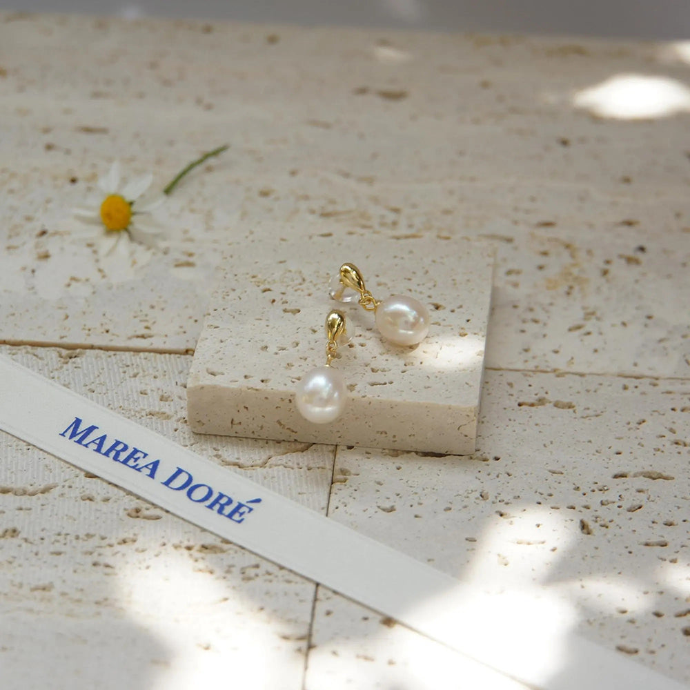 Teardrop Pearl Earrings